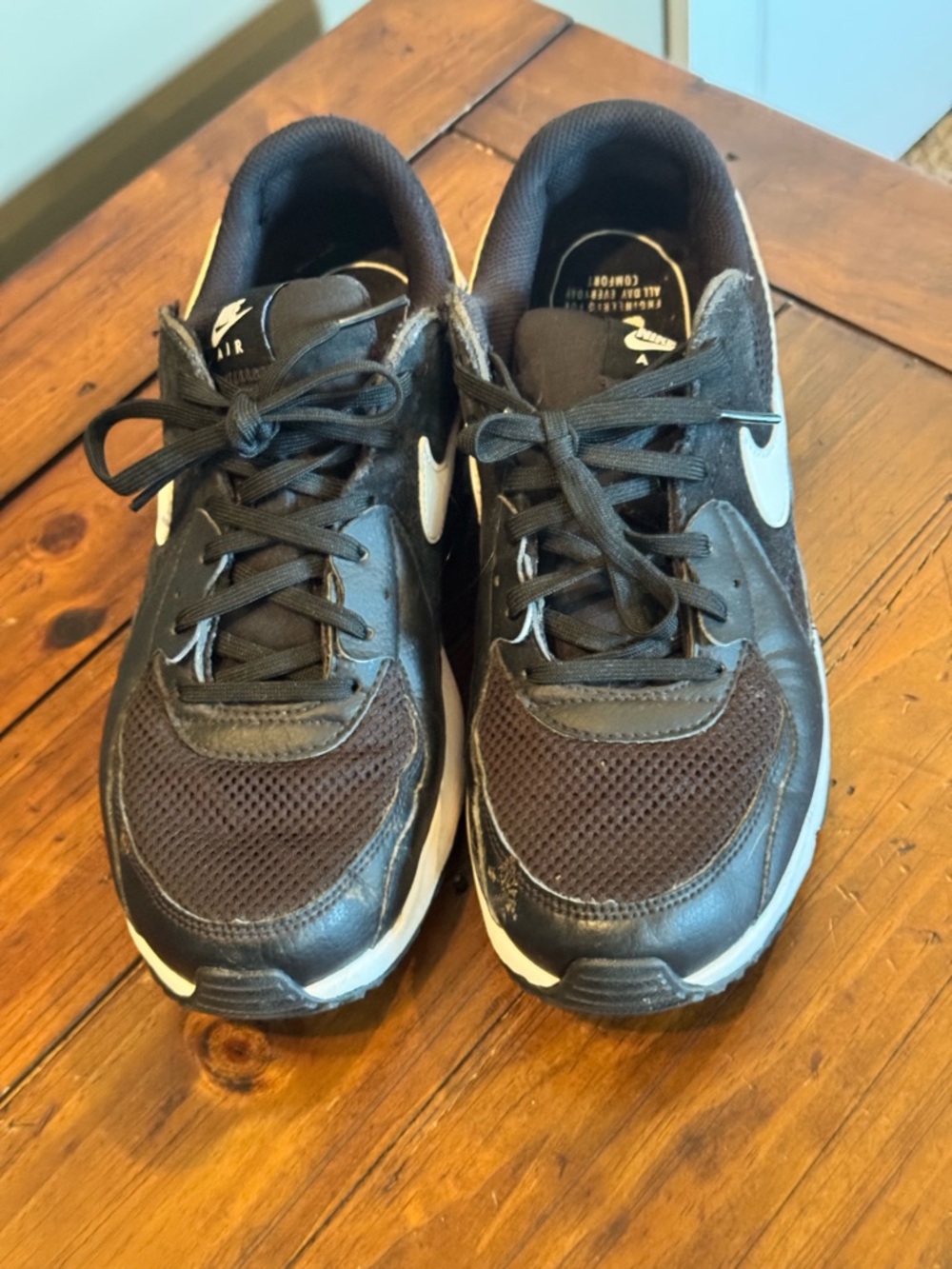 Nike Women’s AirMax Black and White Sneakers 9
